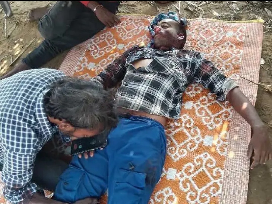 ట్రాక్టర్ తిరగబడి డ్రైవర్ మృతి