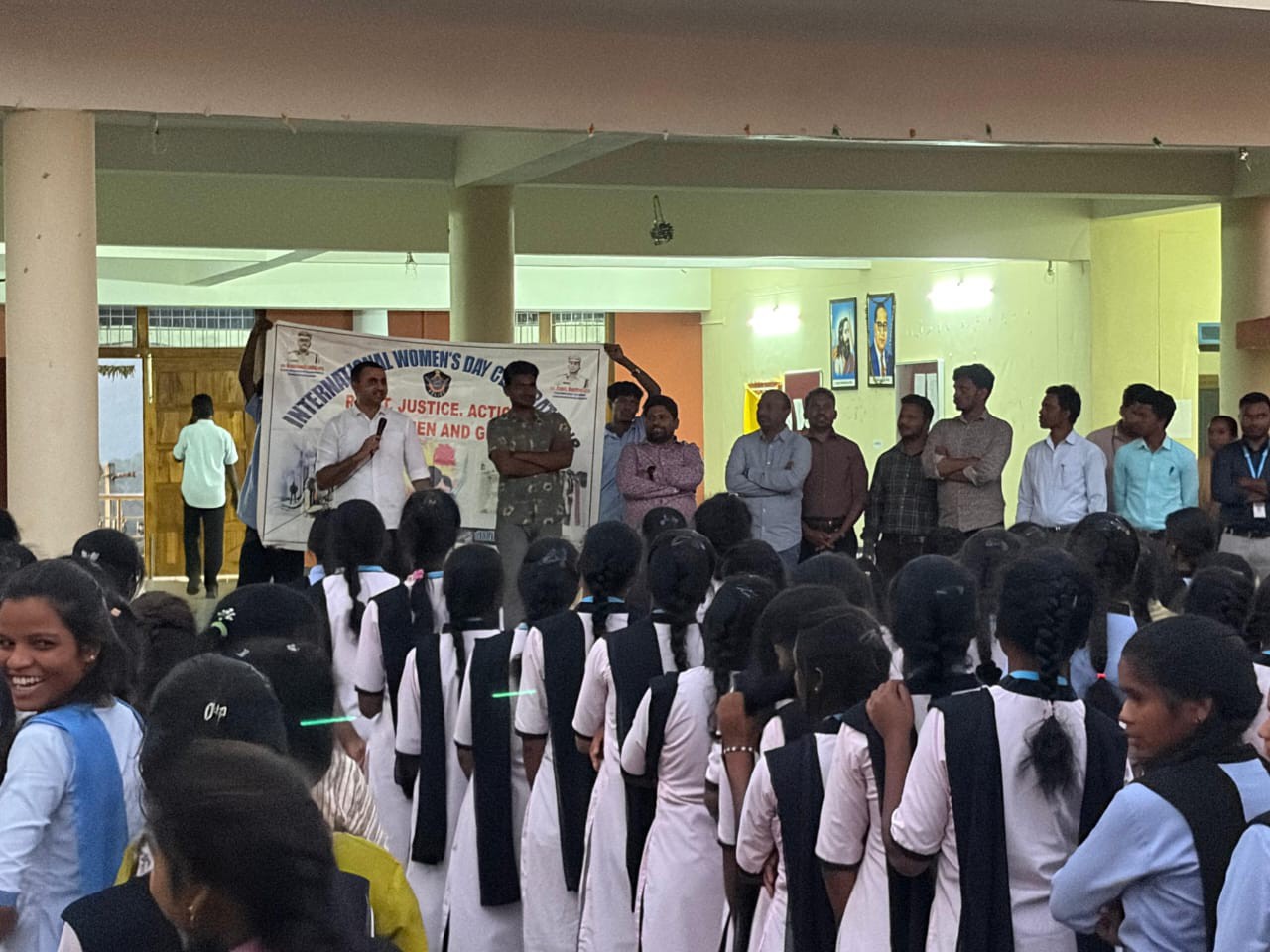 ‘మహిళలు అన్ని రంగాల్లో ఎదగాలి’