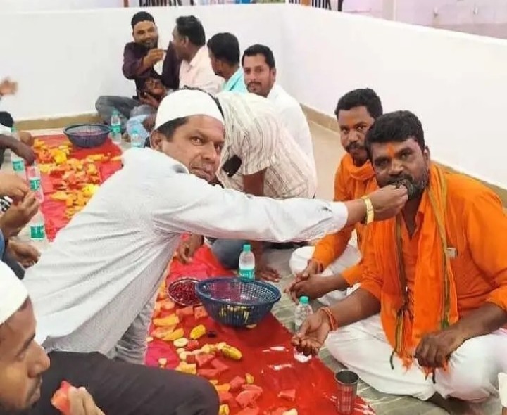 చందూర్ ఇఫ్తార్ విందులో హనుమాన్ మాలధారులు