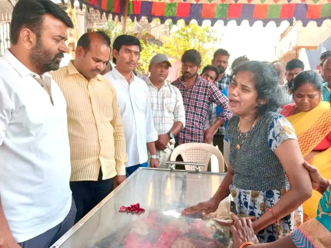 బీఆర్ఎస్ కార్యకర్త సతీష్ మృతి