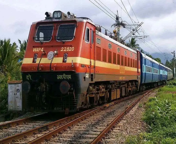 తెలుగు రాష్ట్రాల మీదుగా మరో రెండు కొత్త రైళ్లు