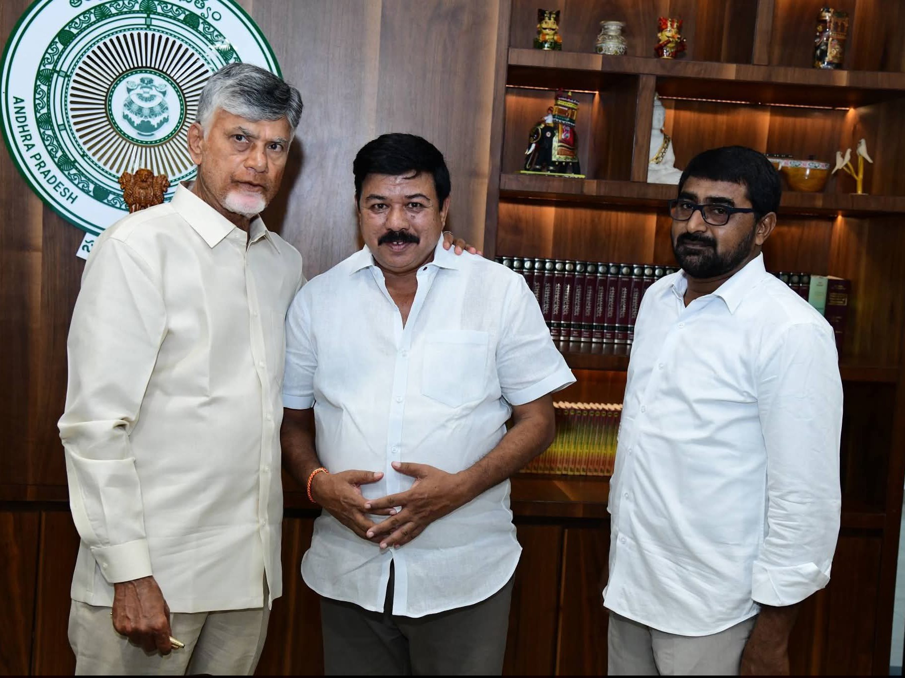 ‘గ్రంథాలయాల అభివృద్ధికి నిధులు కేటాయించాలి’