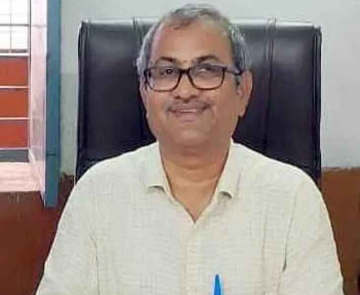 ‘హాల్ టికెట్లు ఆన్ లైన్ లో డౌన్ లోడ్ చేసుకోవచ్చు’