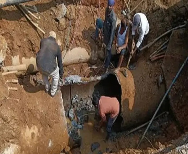 నీరు వృథా.. ఖజానా ఖాళీ.!