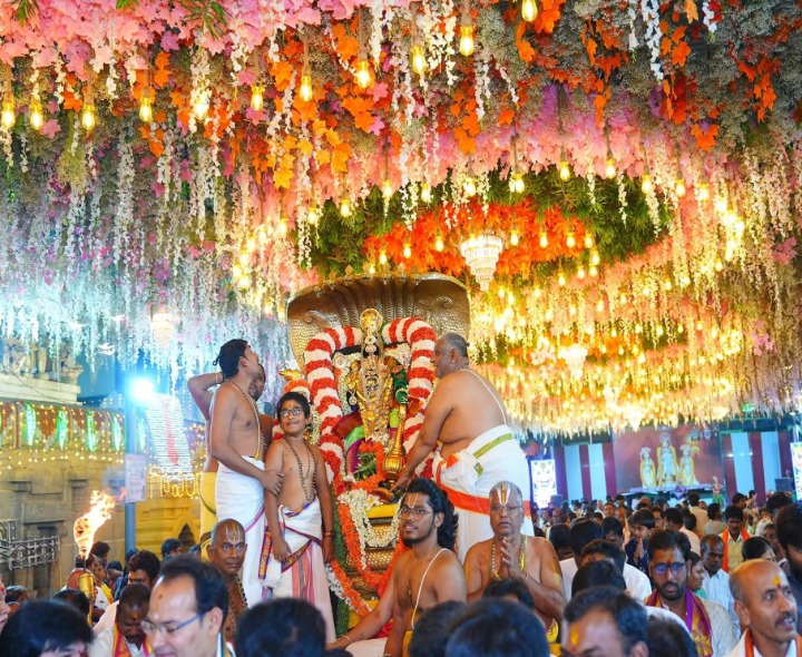 కదిరిలో వైభవంగా శ్రీవారి బ్రహ్మోత్సవాలు