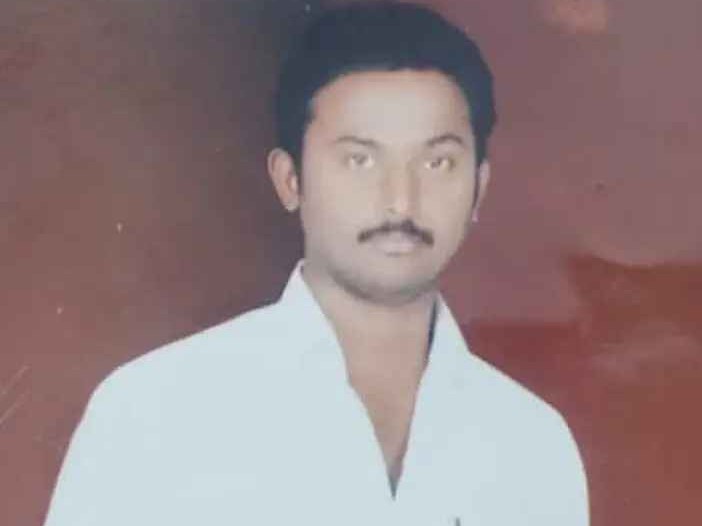 అప్పుల బాధతో రైతు ఆత్మహత్య