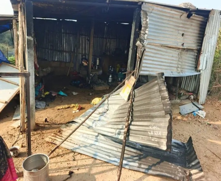 అగ్ని ప్రమాదంలో ఇల్లు దగ్ధం