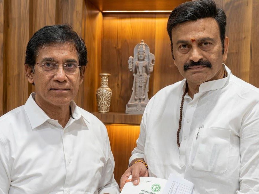 ఇంటి పట్టాలు ఇవ్వాలి: ఎమ్మెల్యే