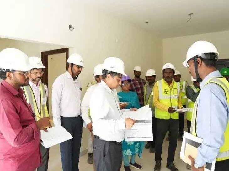 అమరావతిలో నిర్మాణ పనుల పరిశీలన