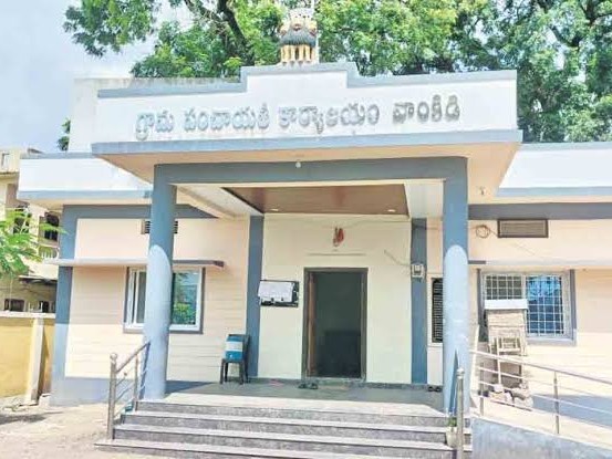 జిల్లాలో నిలిచిపోయిన జనన, మరణ ధ్రువీకరణ పత్రాల జారీ