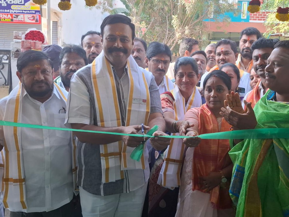 సూర్యాపేటలో ‘శ్రీ చిన్నారి పిల్లల హాస్పిటల్’ ప్రారంభం