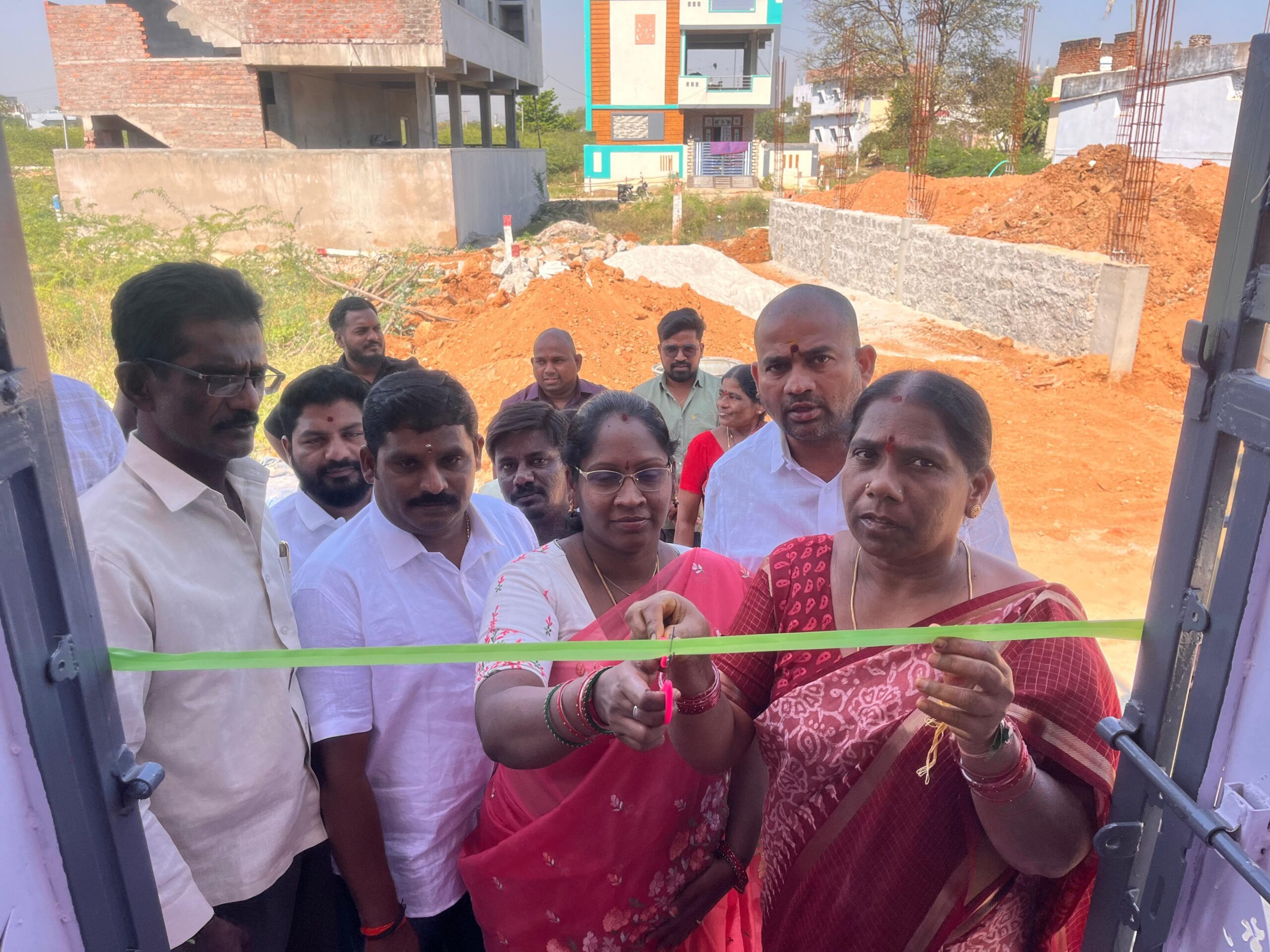 ‘ప్రతి పేద కుటుంబానికి ఇందిరమ్మ ఇల్లు అందిస్తాం’