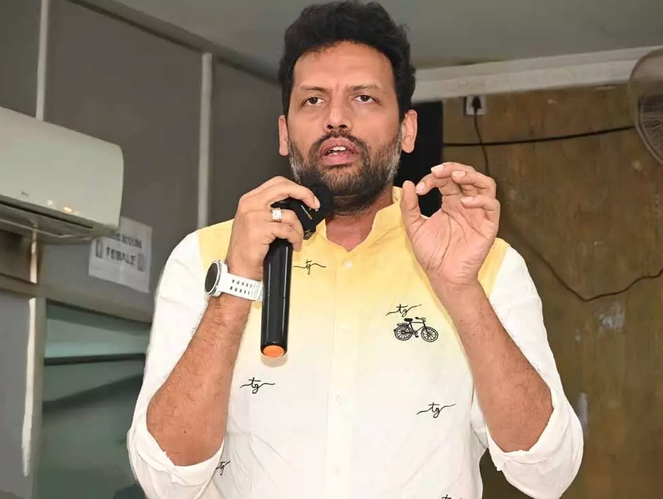 రైతుల సమస్య పరిష్కారం కోసం చర్యలు: భరత్