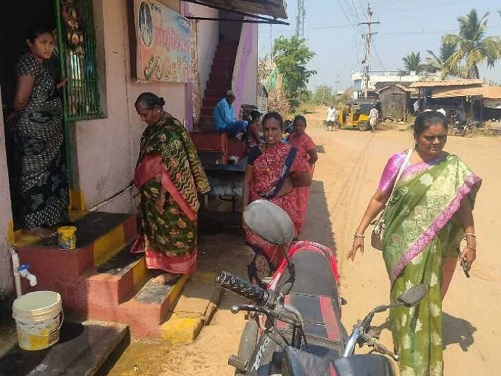 ఈర్నపాడులో పర్యటించిన ఎంపీడీవో