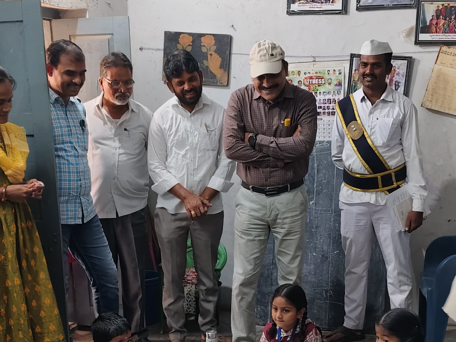 అంగన్వాడీ కేంద్రాన్ని తనిఖీ చేసిన అదనపు కలెక్టర్