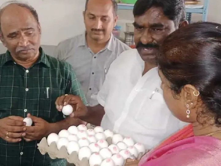 బాలికల పాఠశాలలో ఆకస్మిక తనిఖీలు