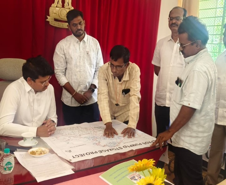 తహసీల్దార్ కార్యాలయంలో జేసీ తనిఖీలు