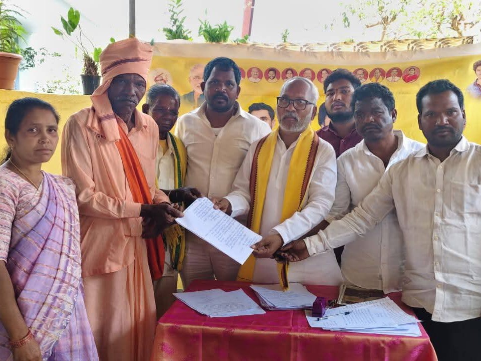 ప్రజల సమస్యల పరిష్కారానికి కృషి