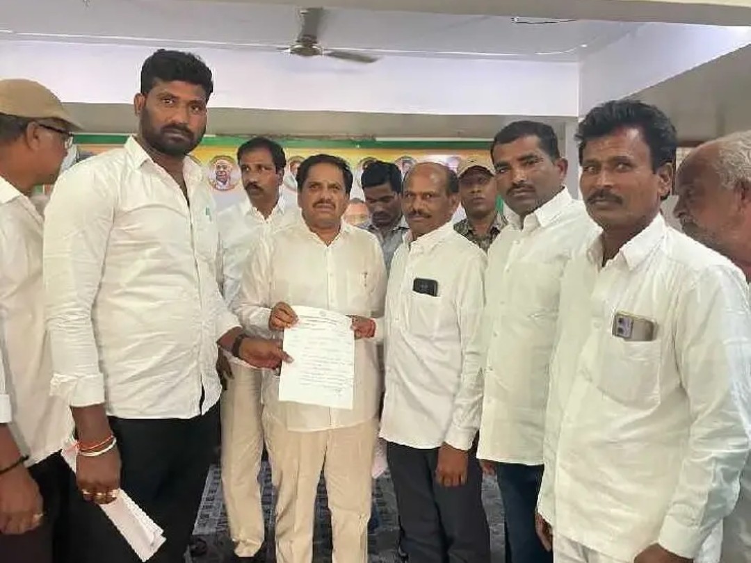 అభివృద్ధి పనులపై ఎమ్మెల్యే హామీ