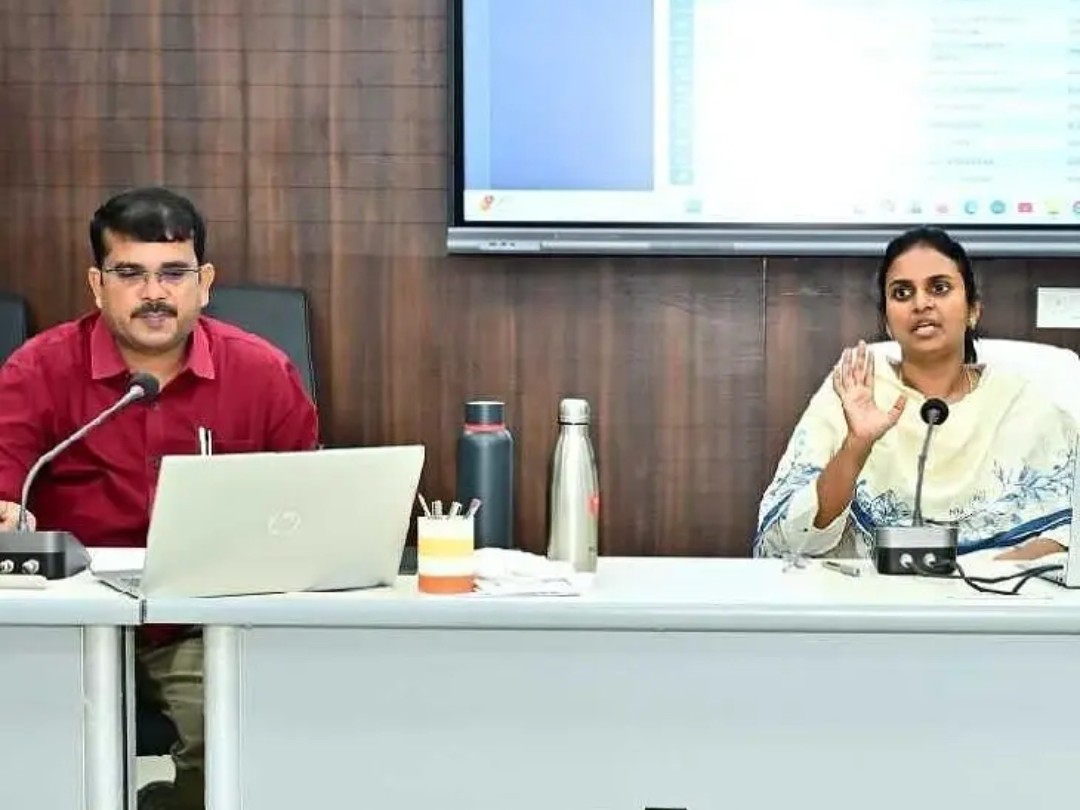 సీజనల్ వ్యాధులపై కలెక్టర్ సమీక్ష