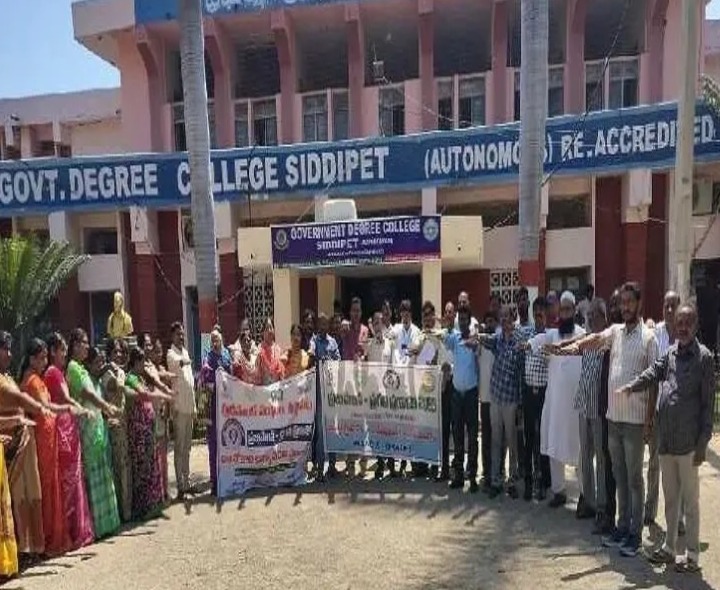 కళాశాల అభివృద్ధిలో విద్యార్థులే కీలకం