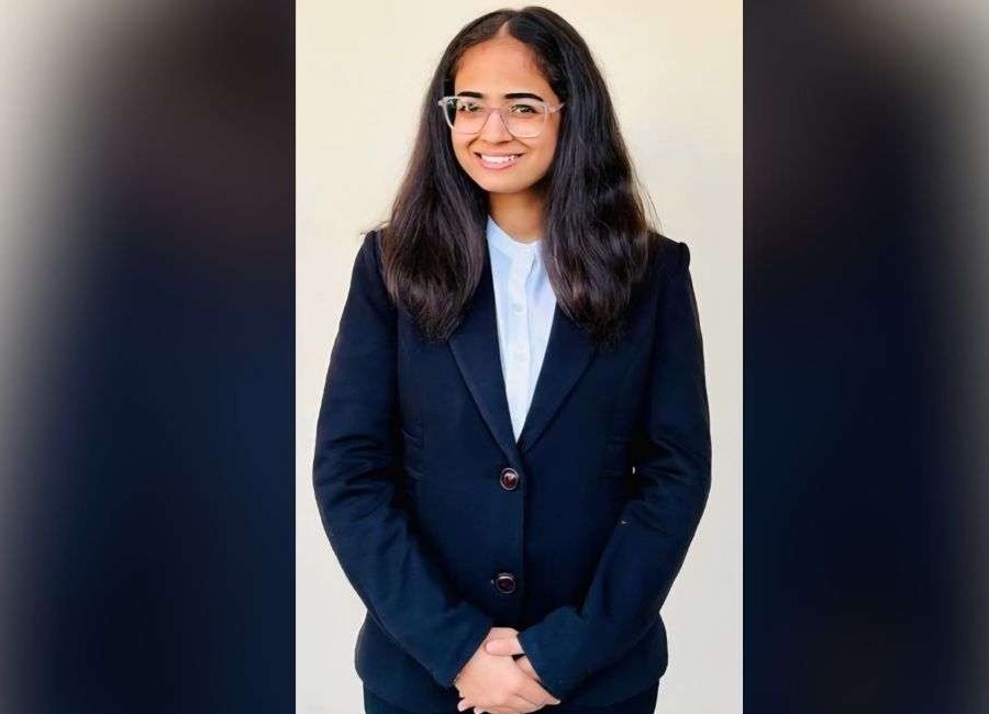 19 ఏళ్లకే CAలో చరిత్ర సృష్టించిన యువతి