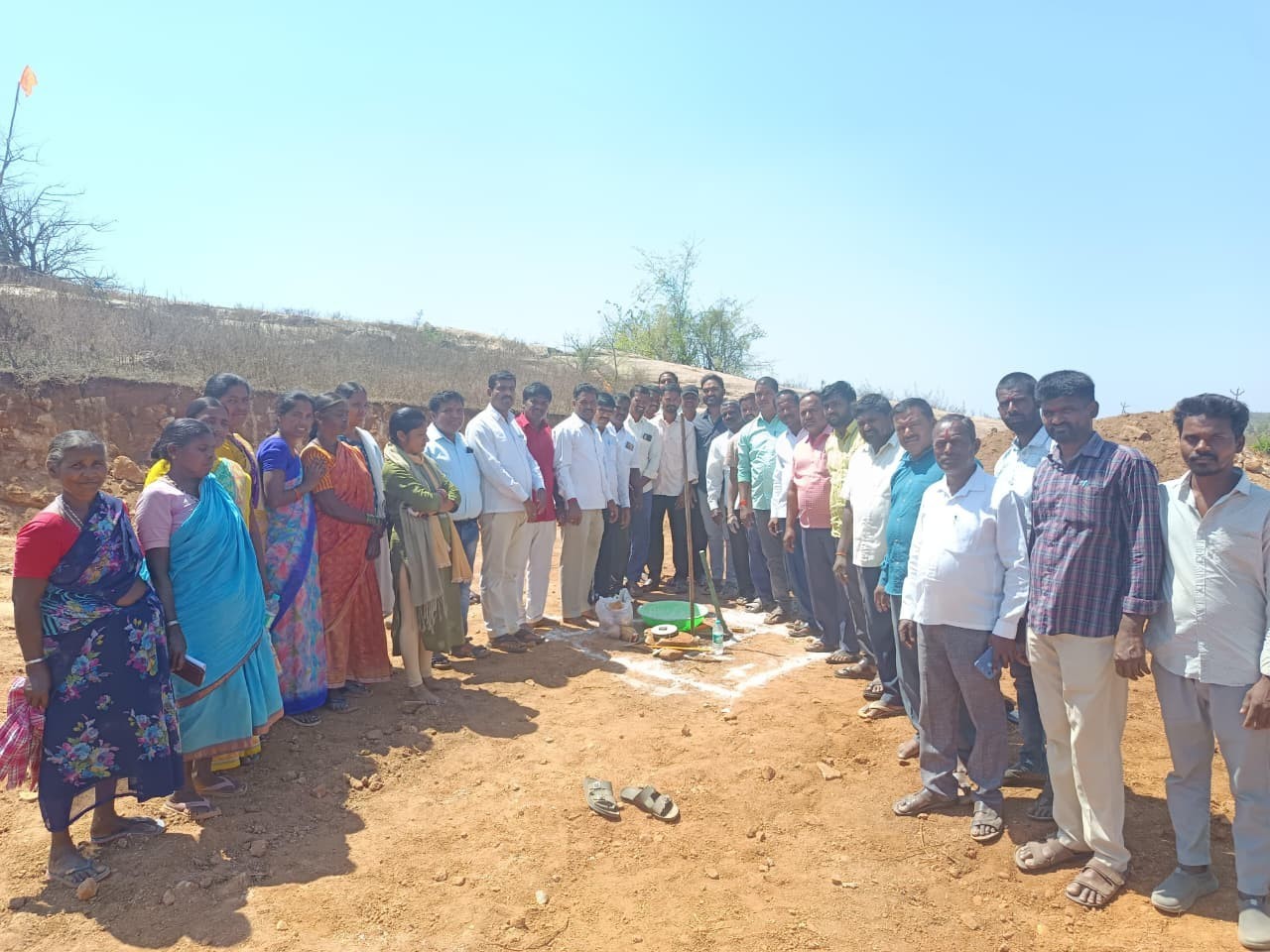 డ్వాక్రా భవన నిర్మాణానికి శంకుస్థాపన