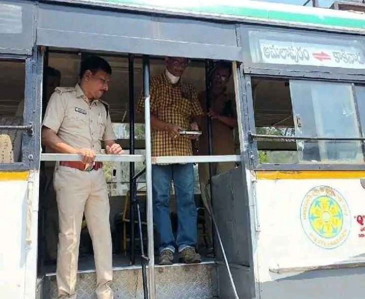 ‘ఆర్టీసీ పల్లె వెలుగు బస్సులలో సపోర్ట్ రాడ్‌లు ఏర్పాటు’