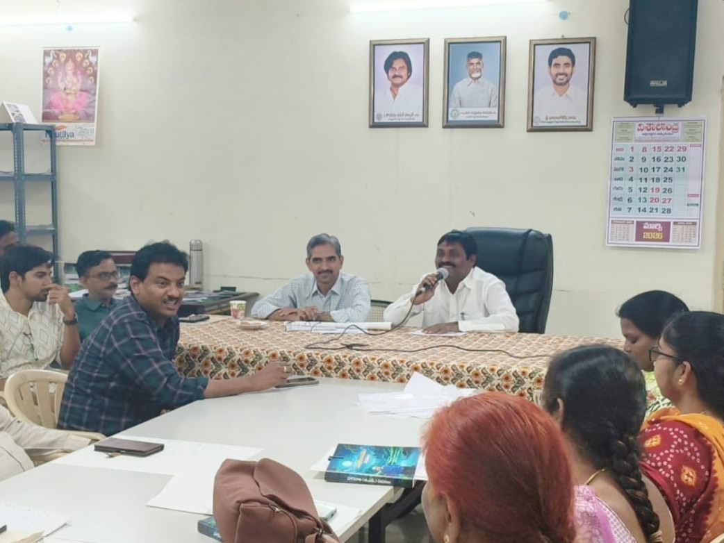 గ్రంథాలయాల్లో పఠనం పెంచాలి: ఛైర్మన్