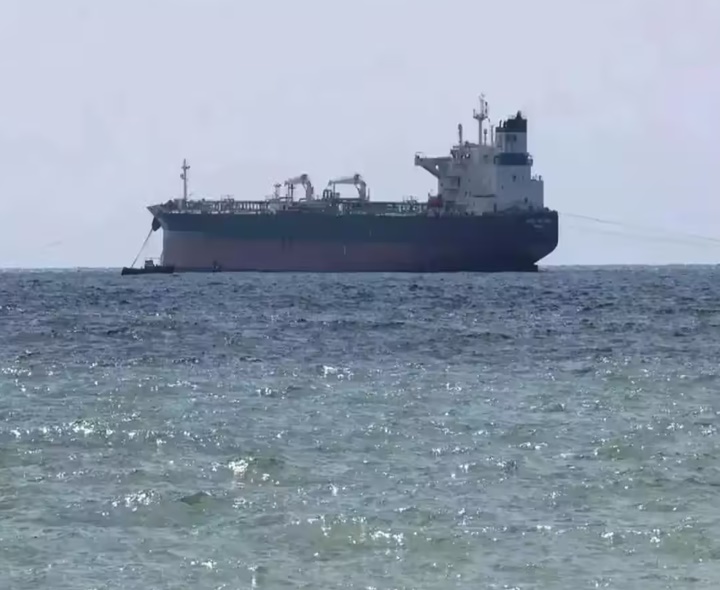 కొచ్చిలో ఇరాన్‌ నౌక.. 183 మందికి ఆశ్రయం!