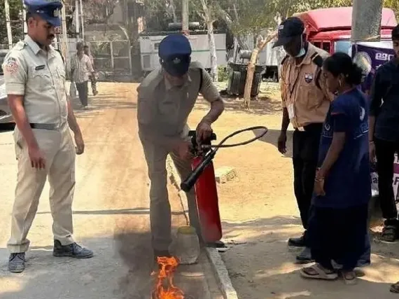 అగ్ని ప్రమాదాలపై అవగాహన కార్యక్రమం