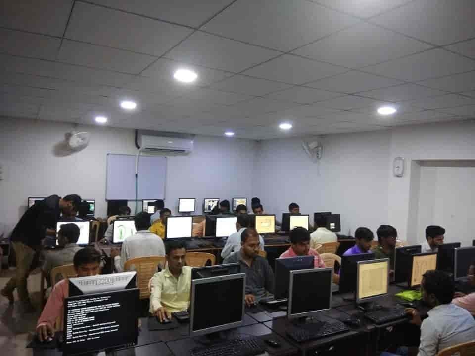 3 నెలలపాటు ఉచిత వెబ్ డెవలపర్ శిక్షణ