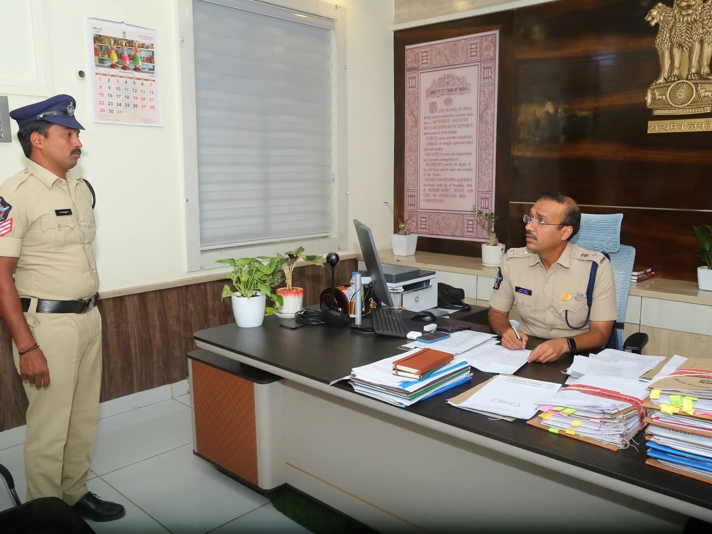 పోలీసు సిబ్బంది సమస్యలు తెలుసుకున్న ఎస్పీ