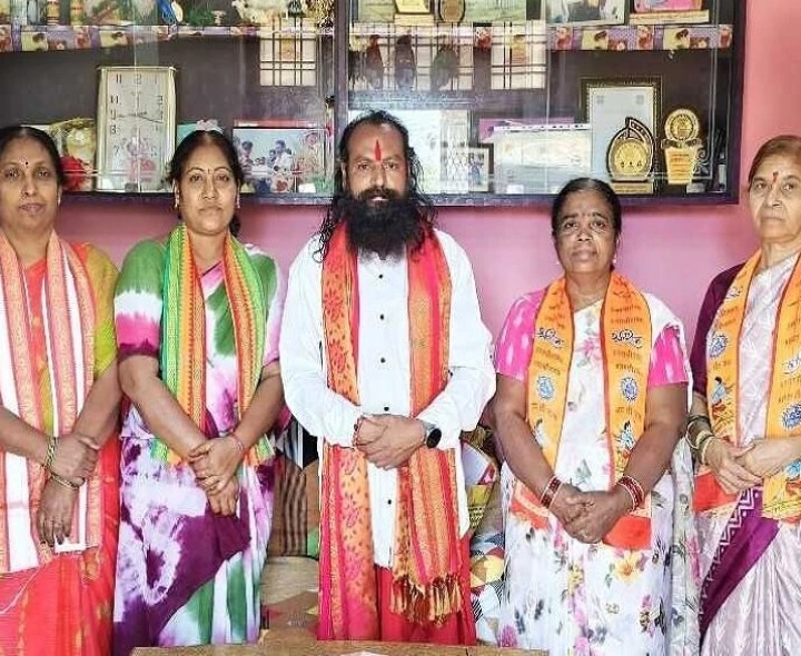 ‘గోటి తలంబ్రాల దీక్షలో పాల్గొనండి’