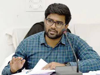 NPDCL సరఫరా వ్యవస్థ బలంగా ఉంది: CMD వరుణ్ రెడ్డి