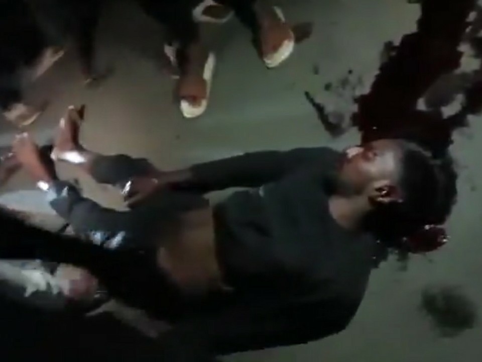 రోడ్డు రోడ్డు ప్రమాదం.. యువకుల మృతి