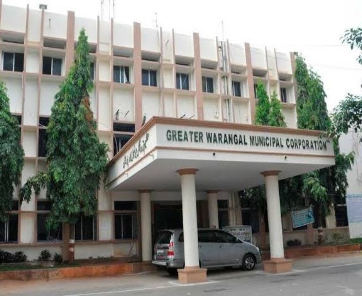 తగ్గిన మహిళా కార్మికుల సంఖ్య.. అటకెక్కిన పారిశుద్ధ్యం