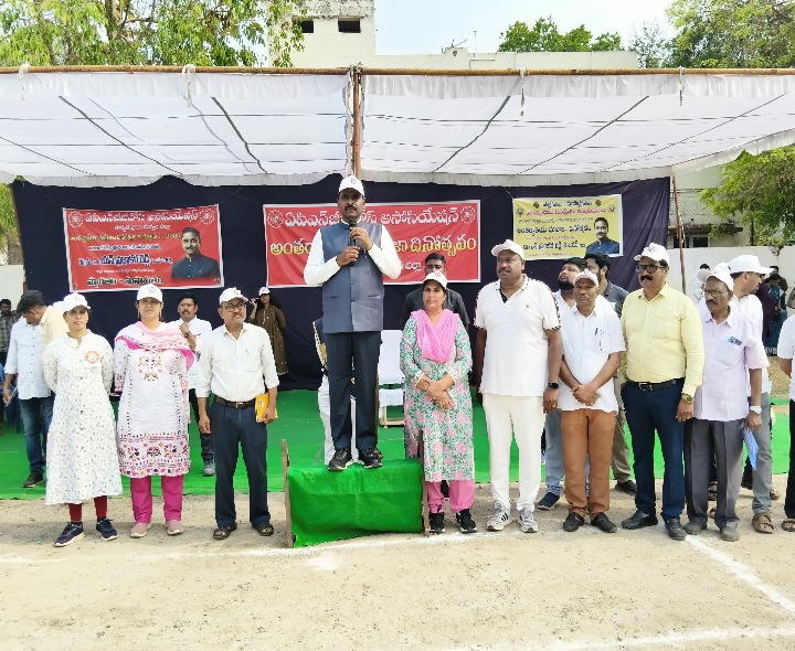 ‘మహిళా సాధికారతలో జిల్లాను నంబర్ 1గా నిలుపుదాం’