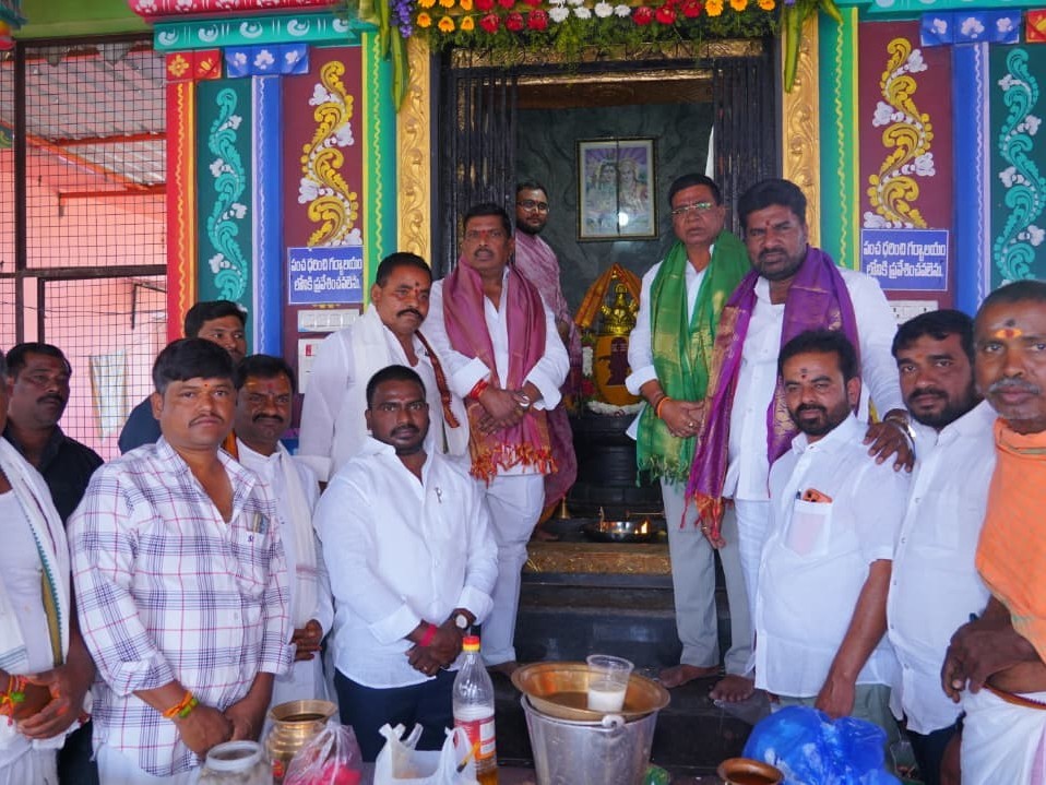 ఆలయ వార్షికోత్సవంలో పాల్గొన్న ఎమ్మెల్యే