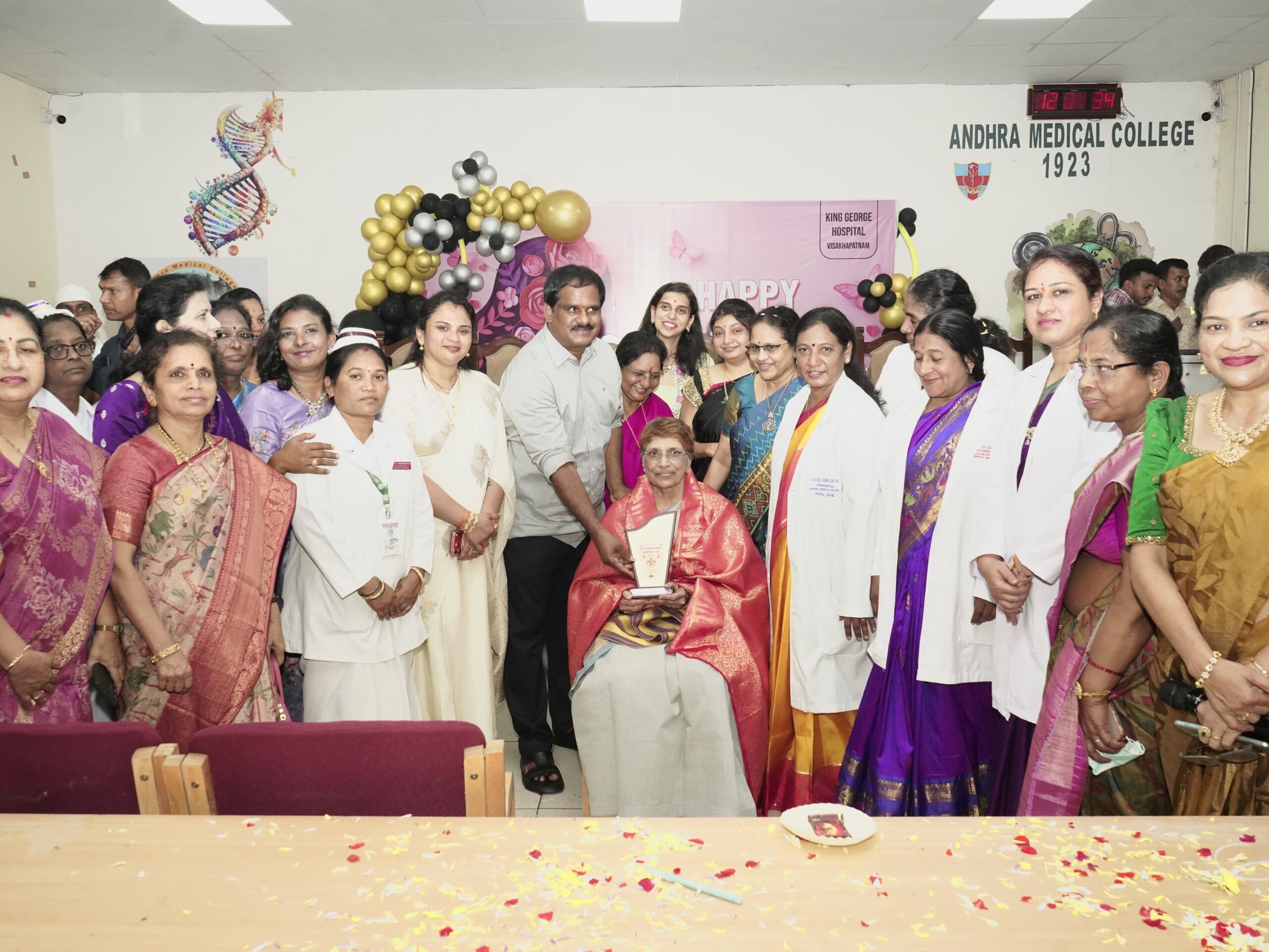 ‘మహిళలు అన్ని రంగాల్లో ప్రతిభ చాటలి’