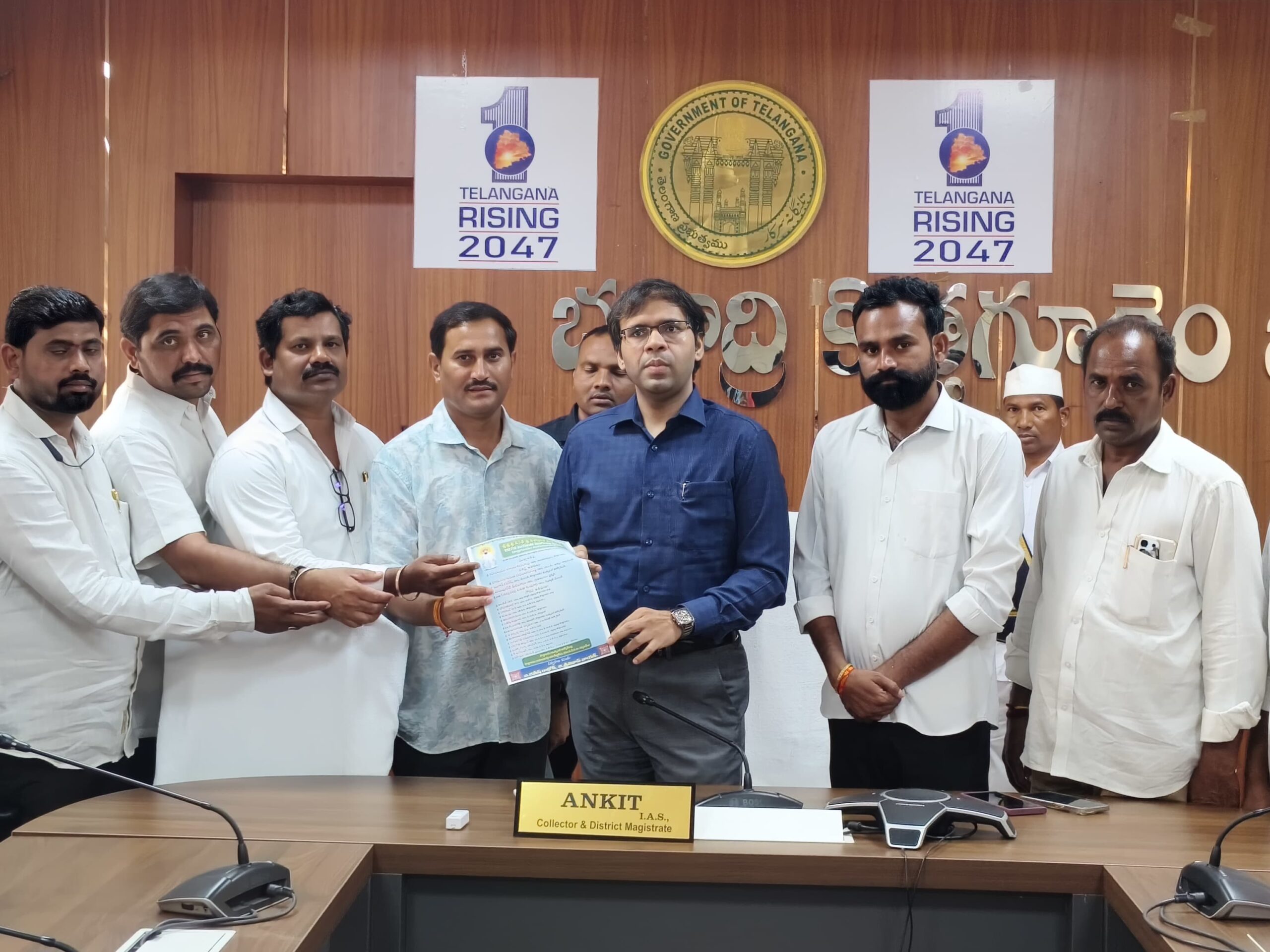 సేవాలాల్ మహారాజ్ జయంతికి కలెక్టర్‌కు ఆహ్వానం