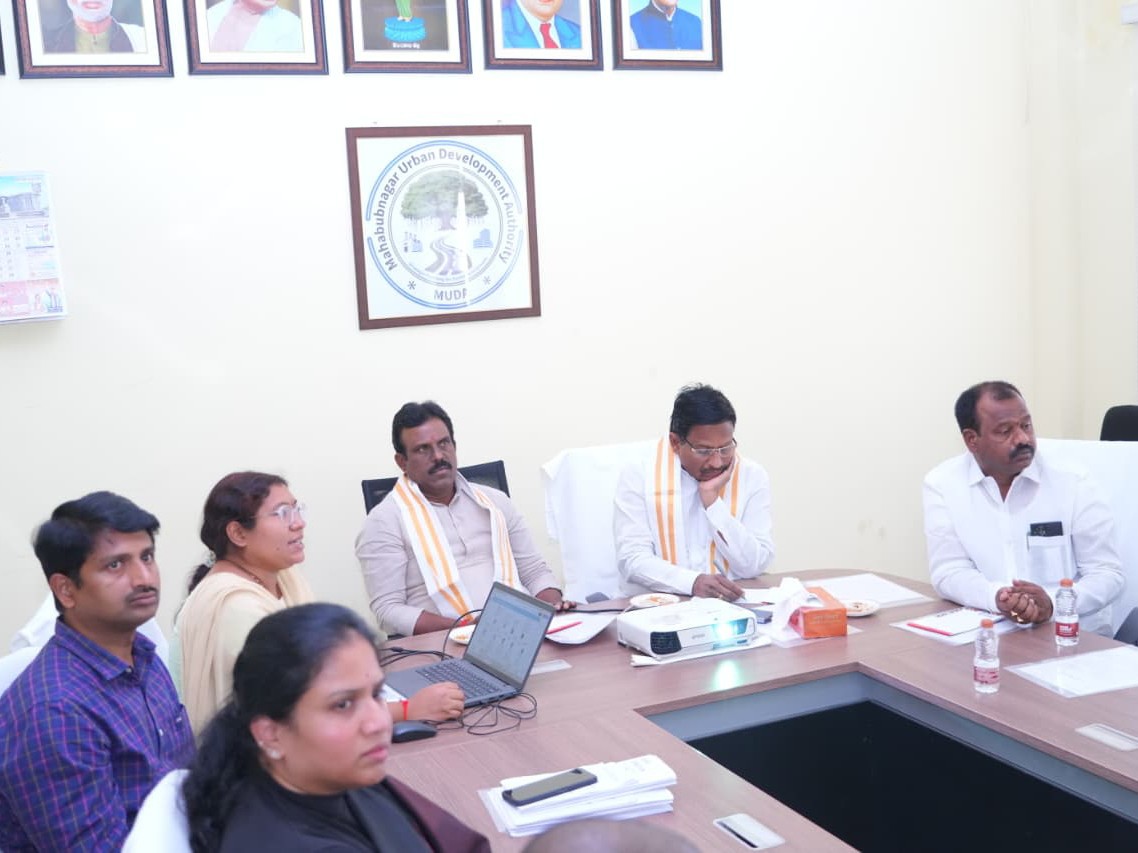 మాస్టర్ ప్లాన్‌పై రివ్యూ సమావేశం