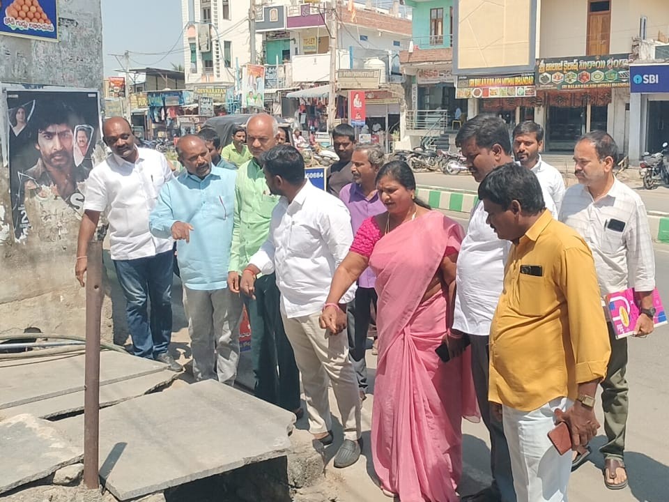 ‘వార్డుల డ్రైనేజ్ సమస్యపై మున్సిపల్ ప్రత్యేక దృష్టి’