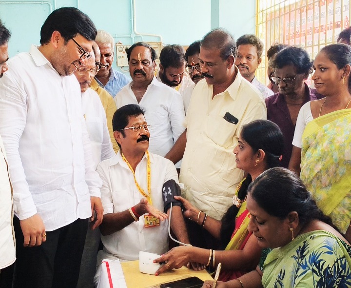 కడియంలో ఉచిత రక్త పరీక్షల శిబిరం