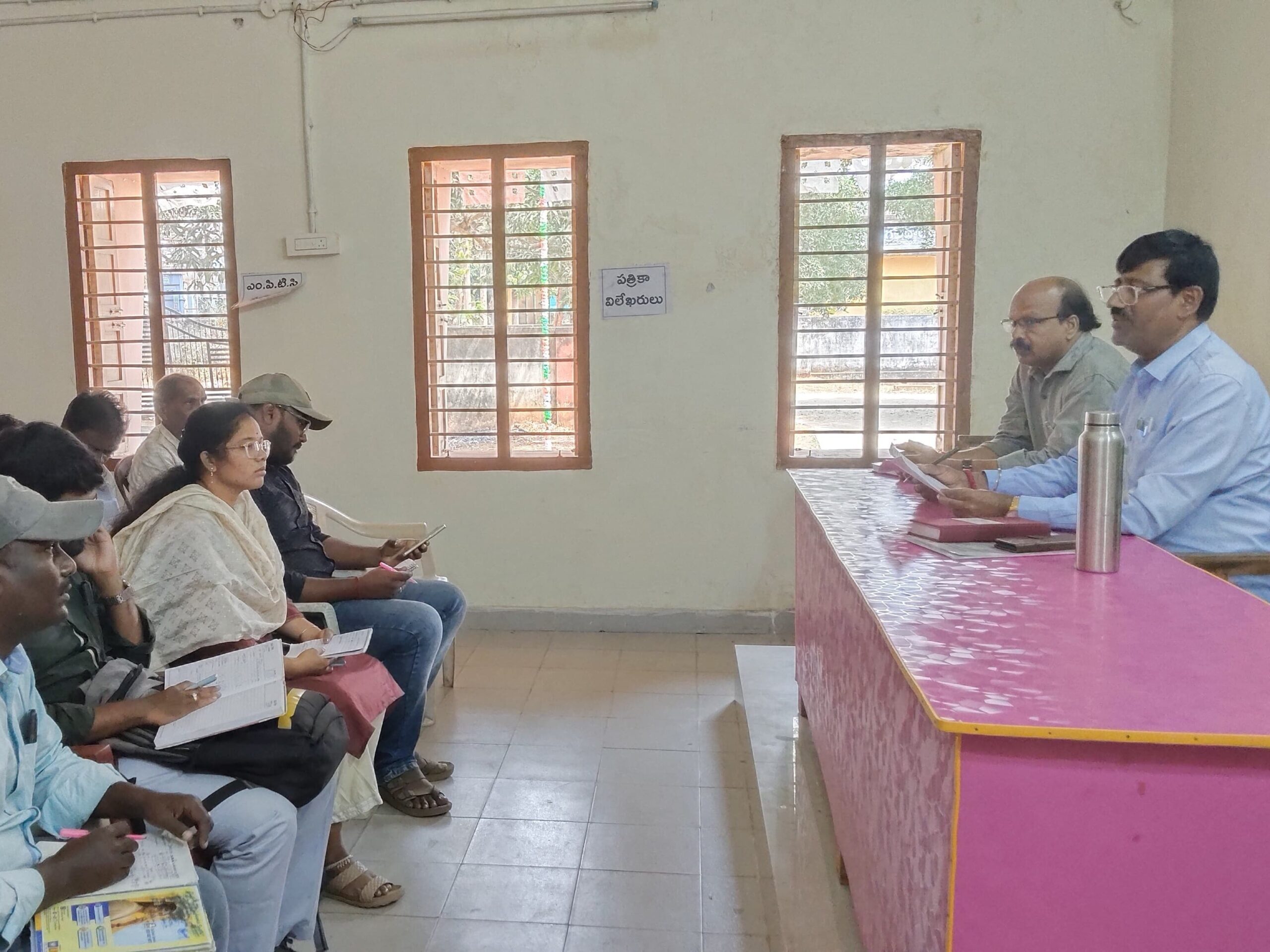 ‘నిర్మాణాలు వేగవంతంగా పూర్తయ్యేలా చర్యలు’