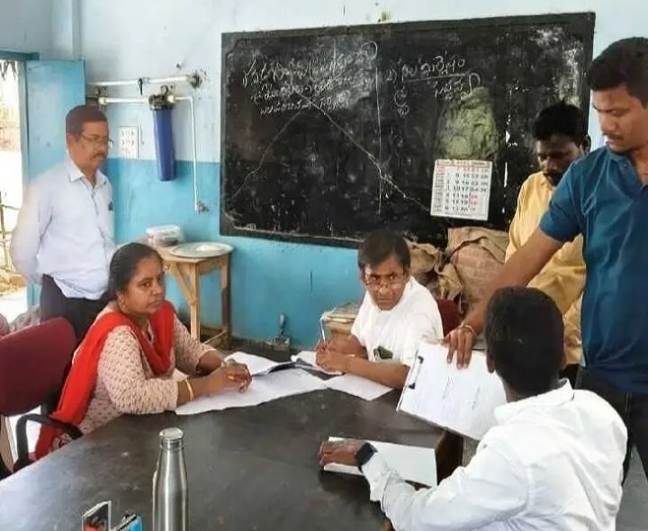 పురుగుల అన్నంపై విచారణ