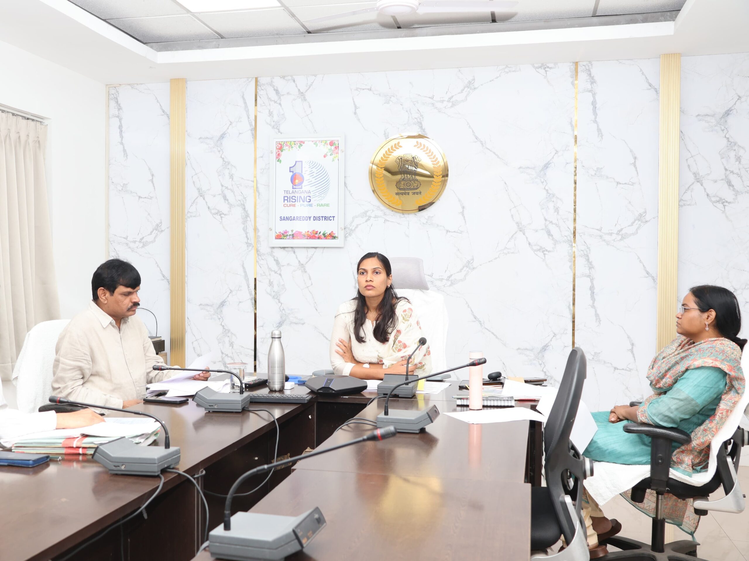 అక్రమ రవాణా జరగకుండా చర్యలు తీసుకోవాలి: కలెక్టర్