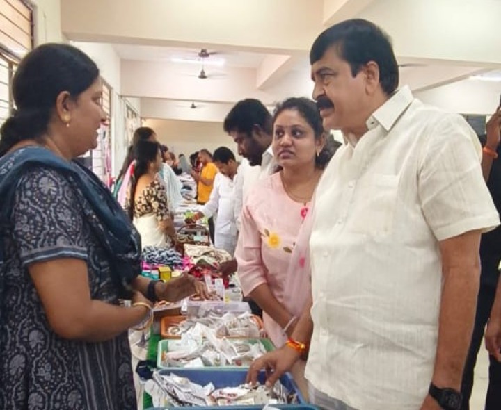 మహిళా పారిశ్రామిక వేత్తల ఎక్స్‌పో ప్రారంభం