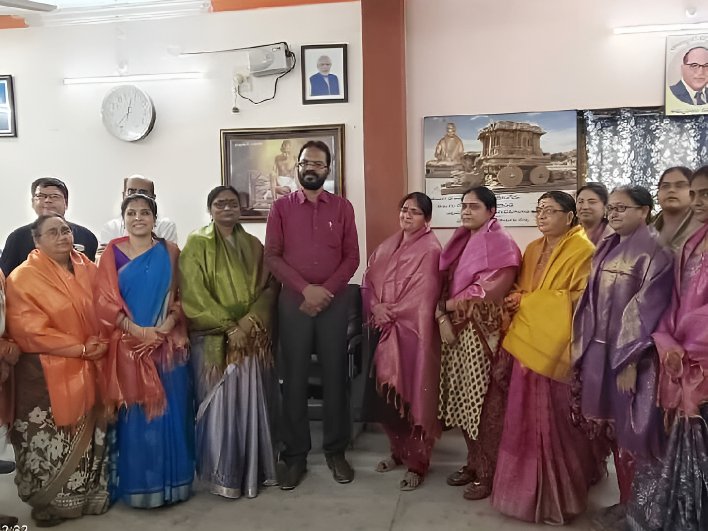 డీఈవో కార్యాలయంలో మహిళా దినోత్సవ వేడుకలు