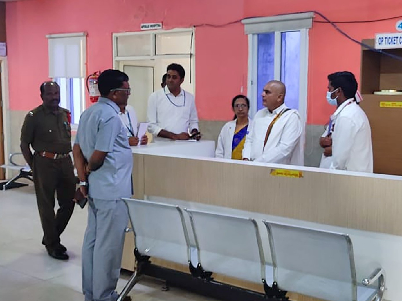 అశ్విని ఆసుపత్రి ఆకస్మికంగా తనిఖీ చేసిన జేఈవో